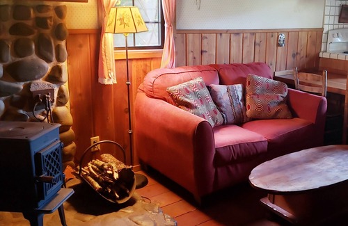 Brookings Cabin | Charming Woodland Cabin in a Coastal Forest Above the Fog