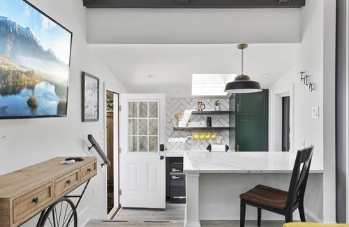 Dilworth Cottage | Charming Yellow Cottage in Dilworth!