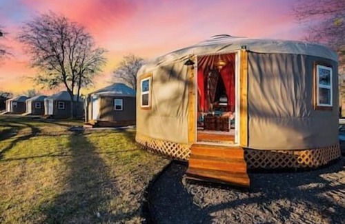 Woodway House | Charming Yurt in Woodway- Mystical Moroccan #5