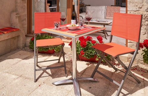 Pommard Apartment | Charmot de Pommard, 1bdr/1bth quality, charming Apt, central Pommard village