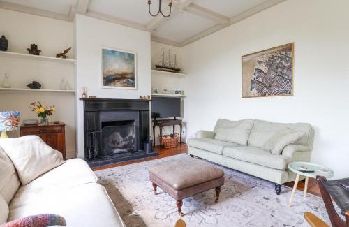 Charmouth House | Charmouth Lodge