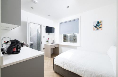 Avonmore and Brook Green Apartment | Charmstay Kensington Olympia