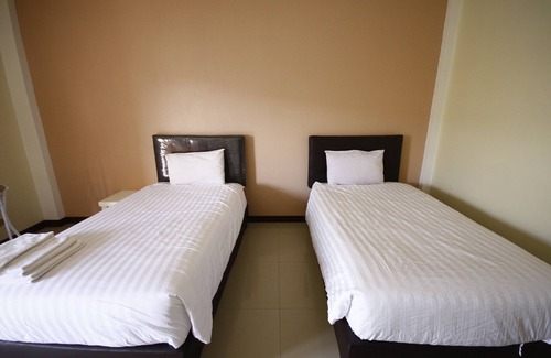 Kabin Buri Hotel | Charoensuk Grand Hotel