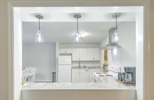 North Charleston Condo | Chas Place Near Airport, Colosseum, DnTwn & Beach!