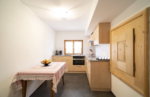 Sent Apartment | Chasa Capricorn Sent: Spacious 5-room apartment in alpine chic style in the heart of Sent