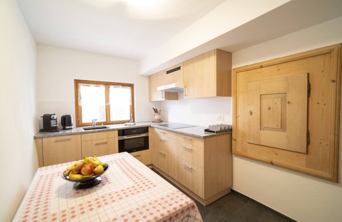 Sent Apartment | Chasa Capricorn Sent: Spacious 5-room apartment in alpine chic style in the heart of Sent