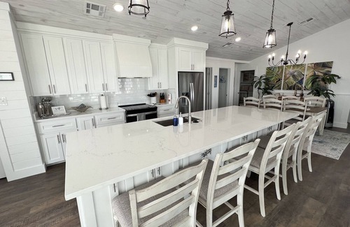 Grand Isle House | Chasin Tail - Beachfront - Island Realty