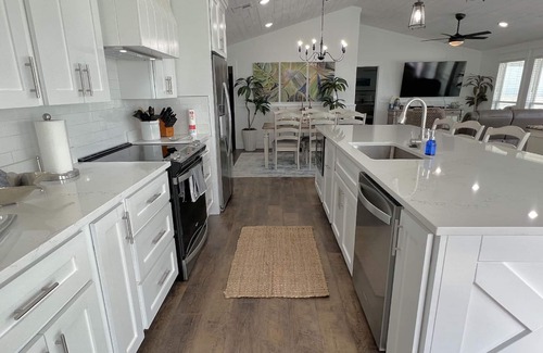 Grand Isle House | Chasin Tail - Beachfront - Island Realty