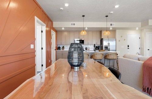 St. George Condo | Chasing Sunsets: Desert Color Lagoon + Beaches