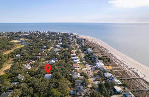 Edisto Island House | Chasing Waves Luxury Edisto Home 3 mins to Beach