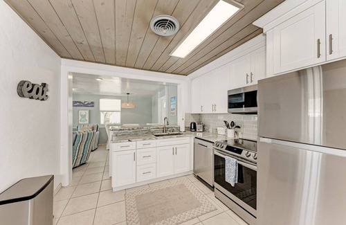 Holmes Beach House | Chasing Waves managed by Beach Retreats FL Anna Maria Island
