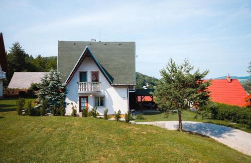Valkov House | Chata Achát
