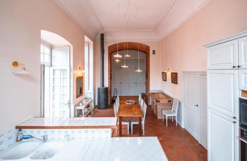 Corbarieu Villa | Chateau Beaudesert - Piscine - Tennis - Parc de 50Ha