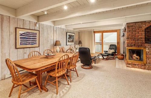 Aspen House | Chateau Blanc Unit 7, Downtown Condo with Deck, Views, & Wood-Burning Fireplace