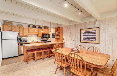 Aspen House | Chateau Blanc Unit 7, Downtown Condo with Deck, Views, & Wood-Burning Fireplace