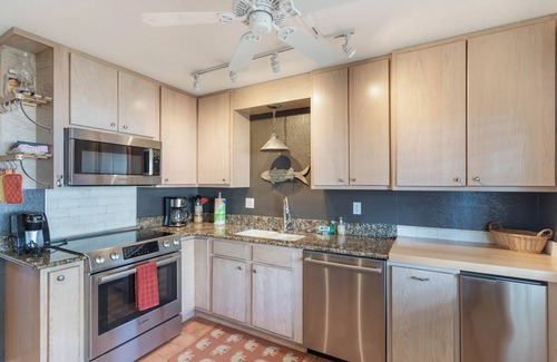 Point East Condo | Chateau by the Sea 11D Beautiful ocean view!