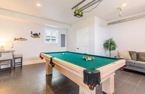 Lagoon Point House | Chateau Coho by AvantStay Easy Beach Access