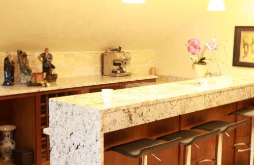 Connellsville Hotel | Chateau Connellsville Serenity Terrace Suite