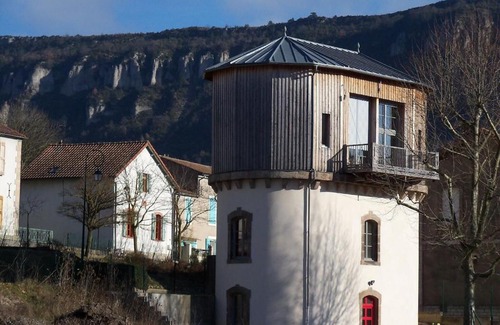 Tournemire House | chateau d'eau logement insolite