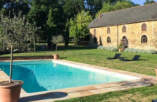 Cande Villa | Chateau De Flora at Pays de la Loire