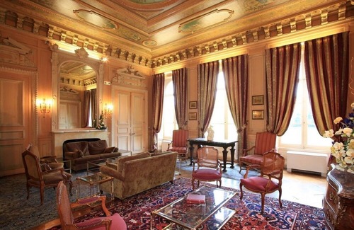 Cambrai Hotel | Chateau de La Motte Fénelon