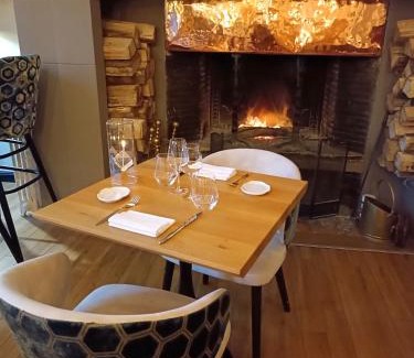 Montreuil-sur-Mer Hotel | Chateau De Montreuil