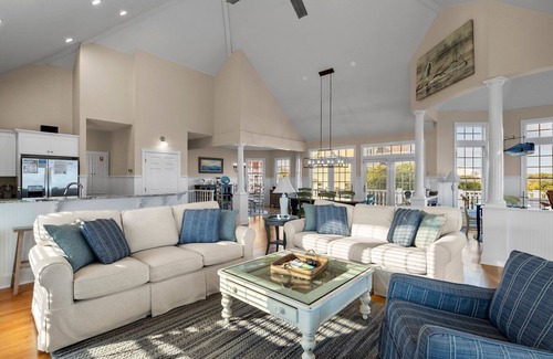 Emerald Isle House | Chateau de Sable: Views & Luxury Stay