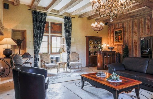 Continvoir House | Chateau de Vau Rozet