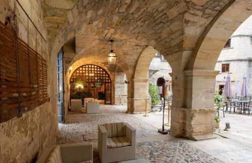 Couiza Hotel | Chateau des Ducs de Joueuse, BW Signature Collection