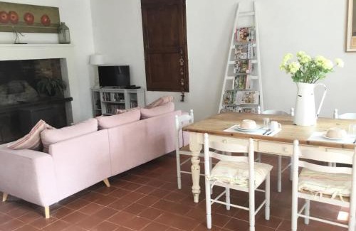 Agris House | Chateau des Fouilloux - Guest House