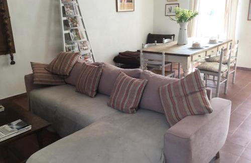 Agris House | Chateau des Fouilloux - Guest House