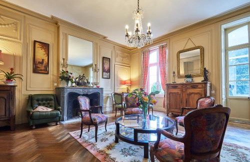Barbeville Bed & Breakfast | Chateau des Monts