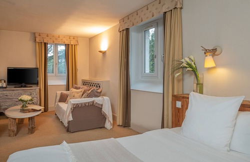 Chancelade Hotel | Chateau des Reynats
