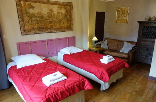 Montmaur Bed & Breakfast | Chateau du Terrail