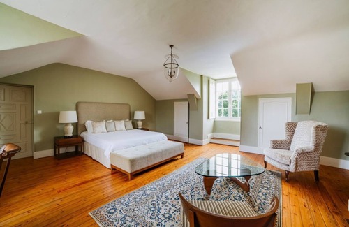 Saint-Geyrac Other | Chateau Fleur - Ten Bedroom Castle, Sleeps 18