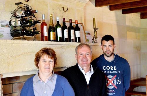 Saint-Medard-de-Guizieres Bed & Breakfast | Chateau Laborde Marjolaine