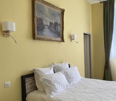Sepmes Hotel | Chateau Laroche-Ploquin