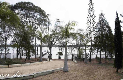 Wallis Lake House | Chateau Le Marais