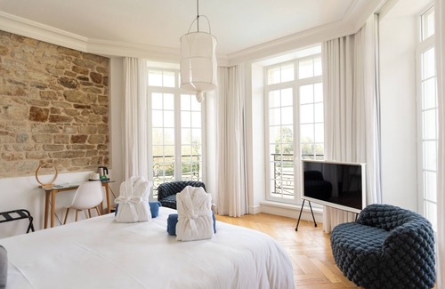 Clohars-Fouesnant Hotel | Chateau Les Garennes