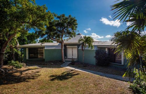 Magens Bay Villa | Chateau Nightwind
