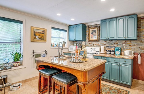Hayesville Apartment | 'Chateau on Compass Creek' Hayesville Apartment!