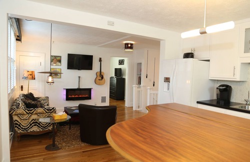 Edgehill Apartment | Chateau on the Row - The only true studio apartment on Music Row