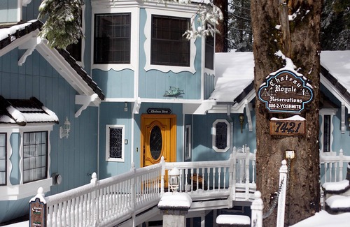 Yosemite West House | Chateau Royal East