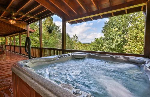Mineral Bluff House | Chateau Relaxeau Breathtaking Spacious Mountain Home on Paved Road
