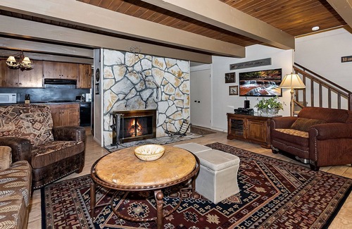Summit Estates House | Chateau St. Moritz by Destination Big Bear : Walk to Snow Summit Resort! Hot Tub! Pool Table!