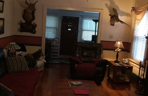 Fort Myers Bed & Breakfast | Chateau Susan’s SHARED HOME. Historic Mcgregor Blvd - 5 Star Property