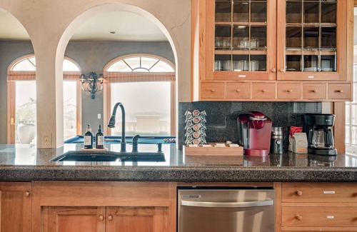Sunnyslope House | Chateau Wisteria - Luxury Villa with Theater, Garden & Panoramic Views