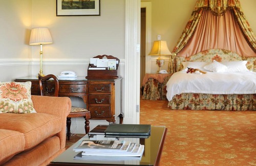 Yering Hotel | Chateau Yering