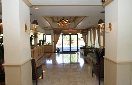 Douglas Hotel | Chateaubleau Hotel