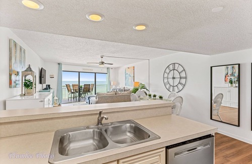 Indian Shores Condo | Chateaux 504 - GULF FRONT Condo - A View from the TOP